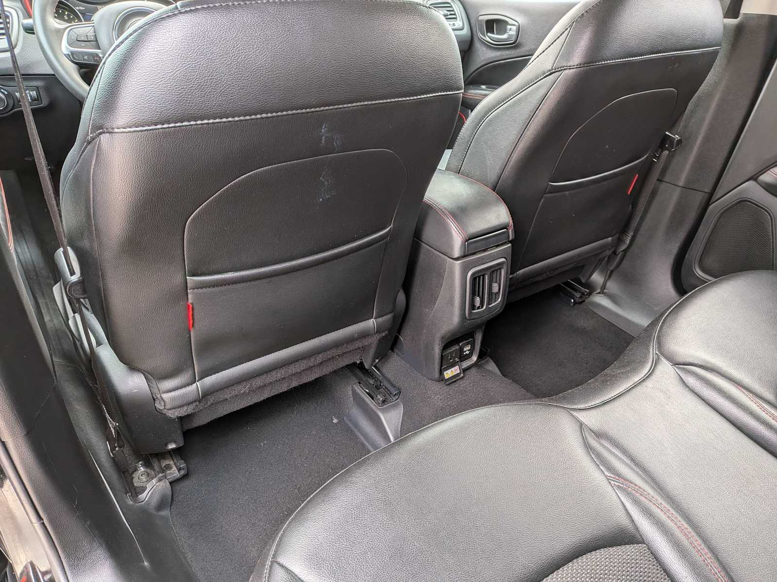 Thumbnail: 2021 Jeep Compass - 16