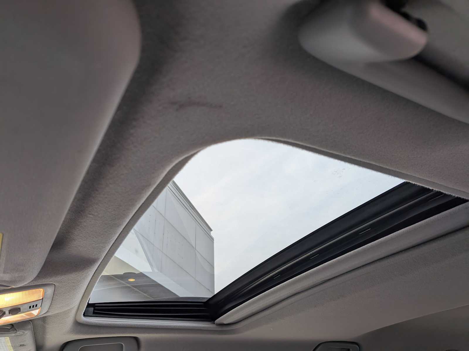 Thumbnail: 2011 Toyota RAV4 - 15