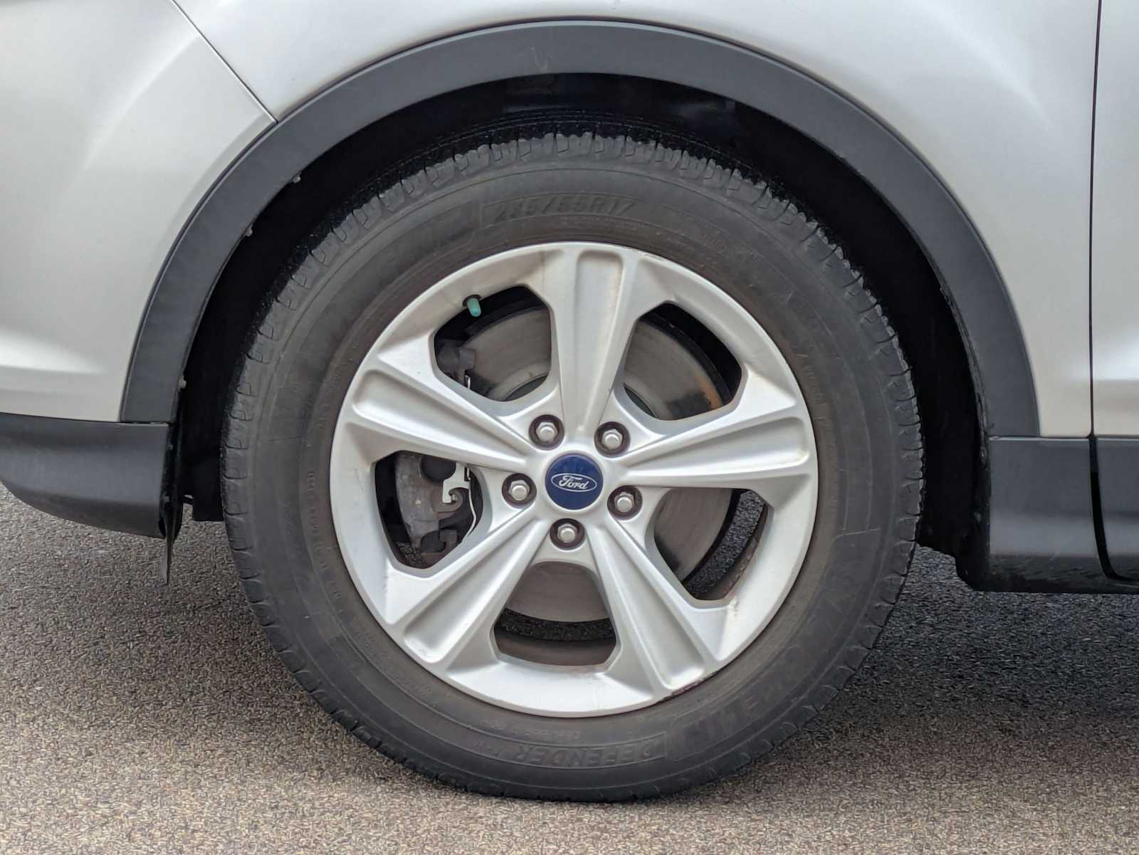 Thumbnail: 2015 Ford Escape - 13