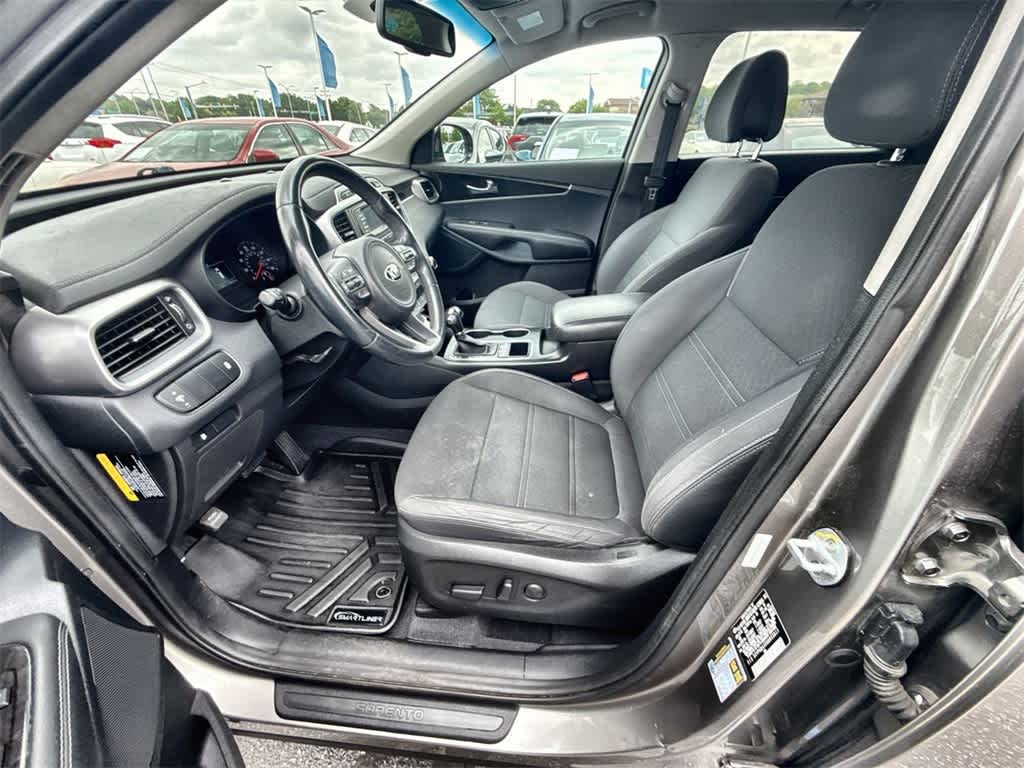2016 Kia Sorento LX 2