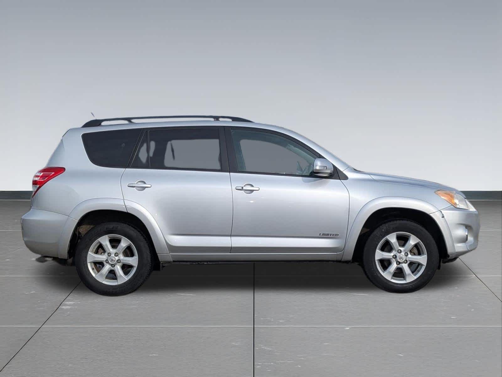 Thumbnail: 2011 Toyota RAV4 - 6