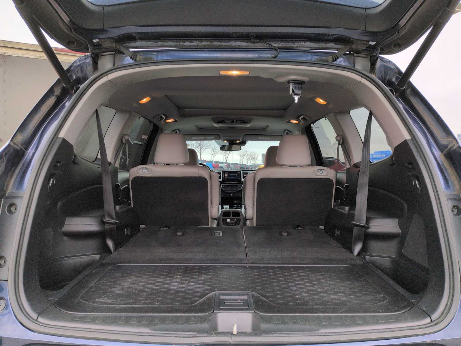 Thumbnail: 2016 Honda Pilot - 33