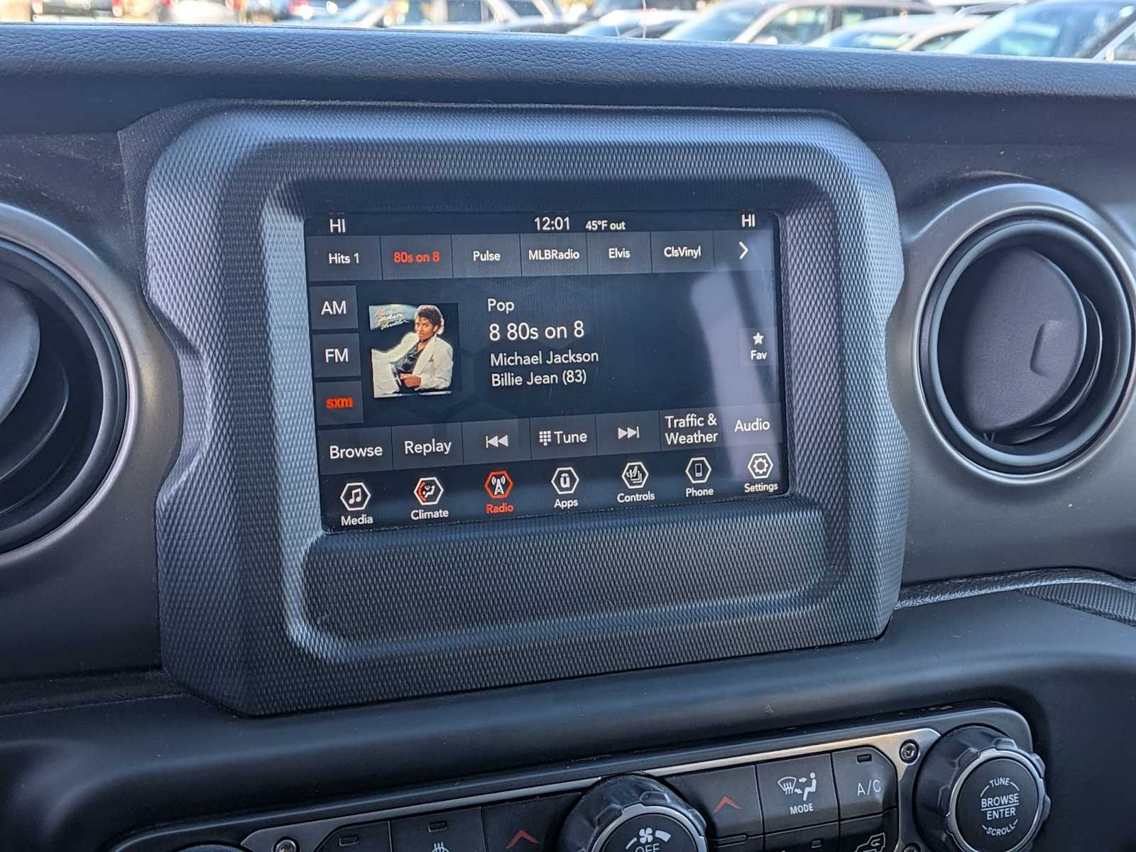 Thumbnail: 2019 Jeep Wrangler - 25