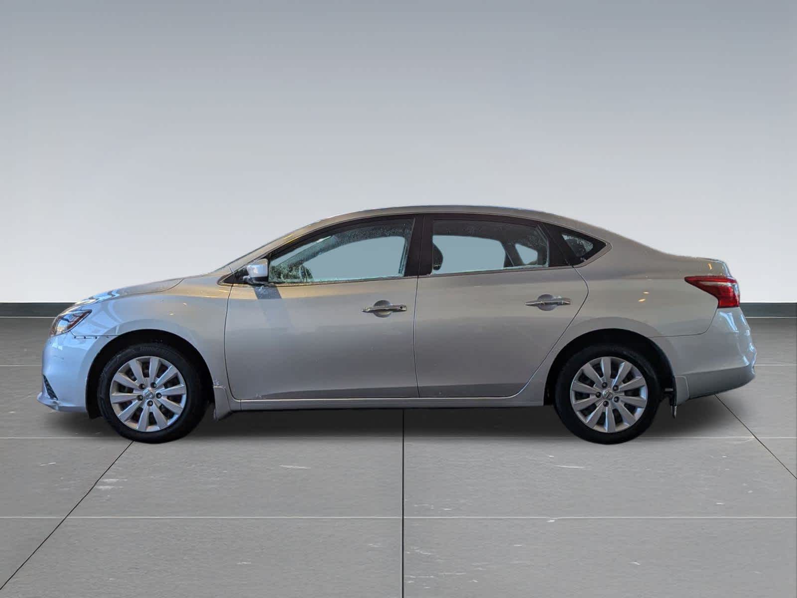 Thumbnail: 2019 Nissan Sentra - 3