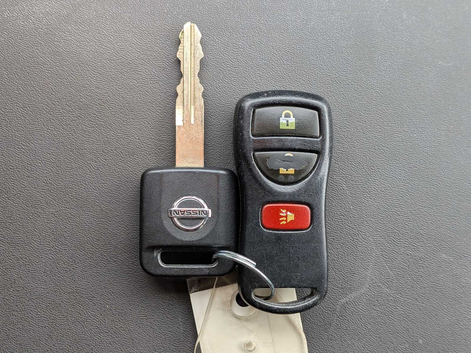 Thumbnail: 2011 Nissan Frontier - 25
