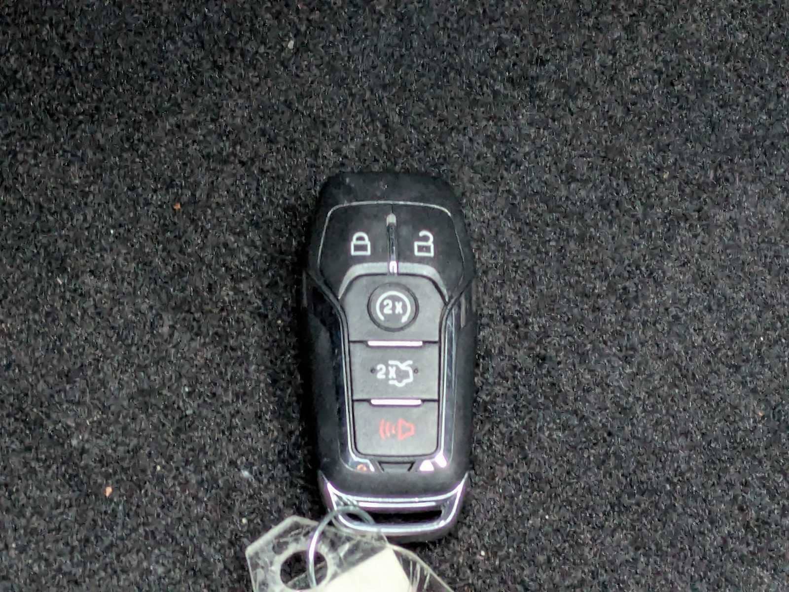 Thumbnail: 2014 Lincoln MKZ - 33