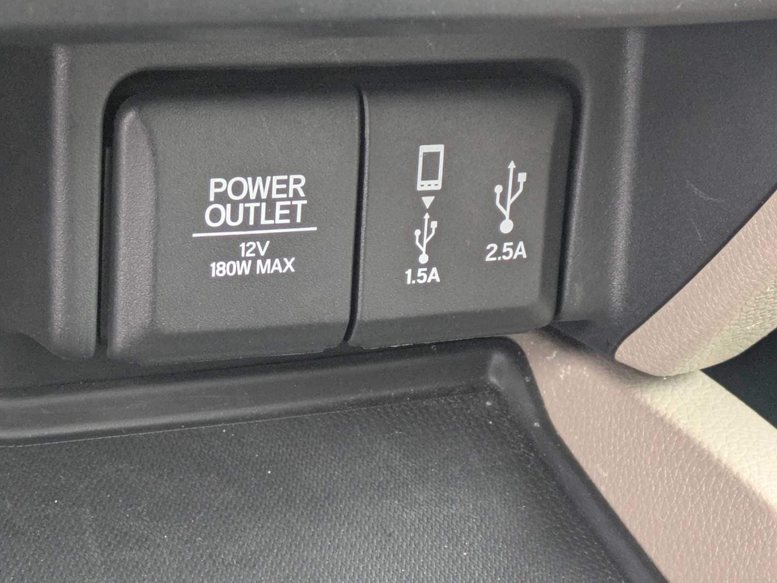 Thumbnail: 2017 Honda Pilot - 30