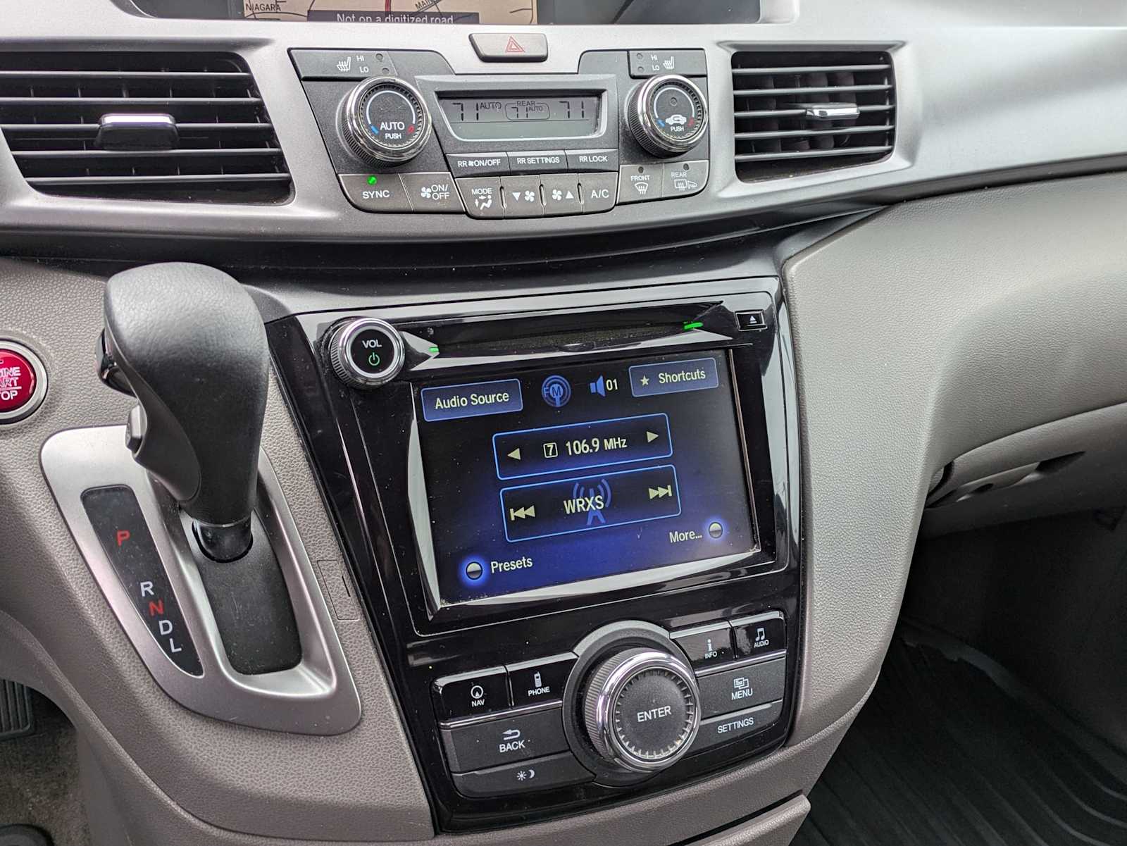 Thumbnail: 2014 Honda Odyssey - 28
