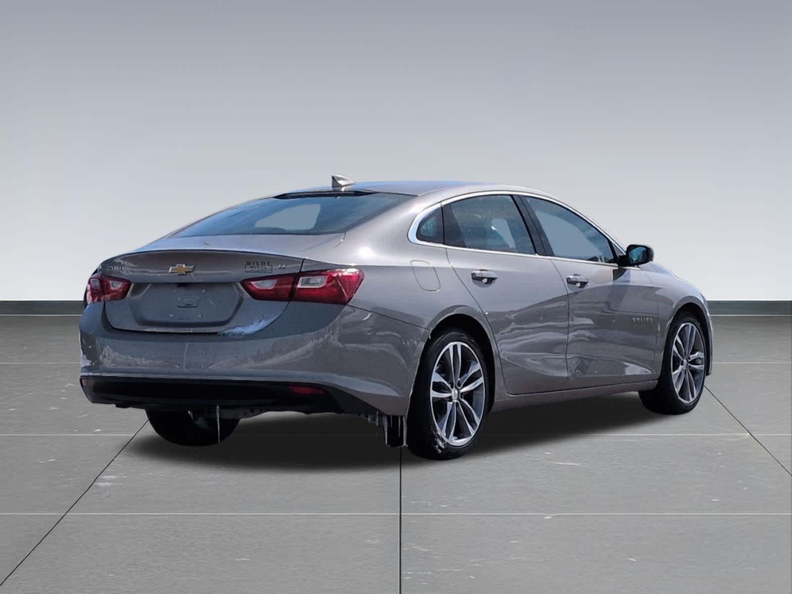 Thumbnail: 2023 Chevrolet Malibu - 6