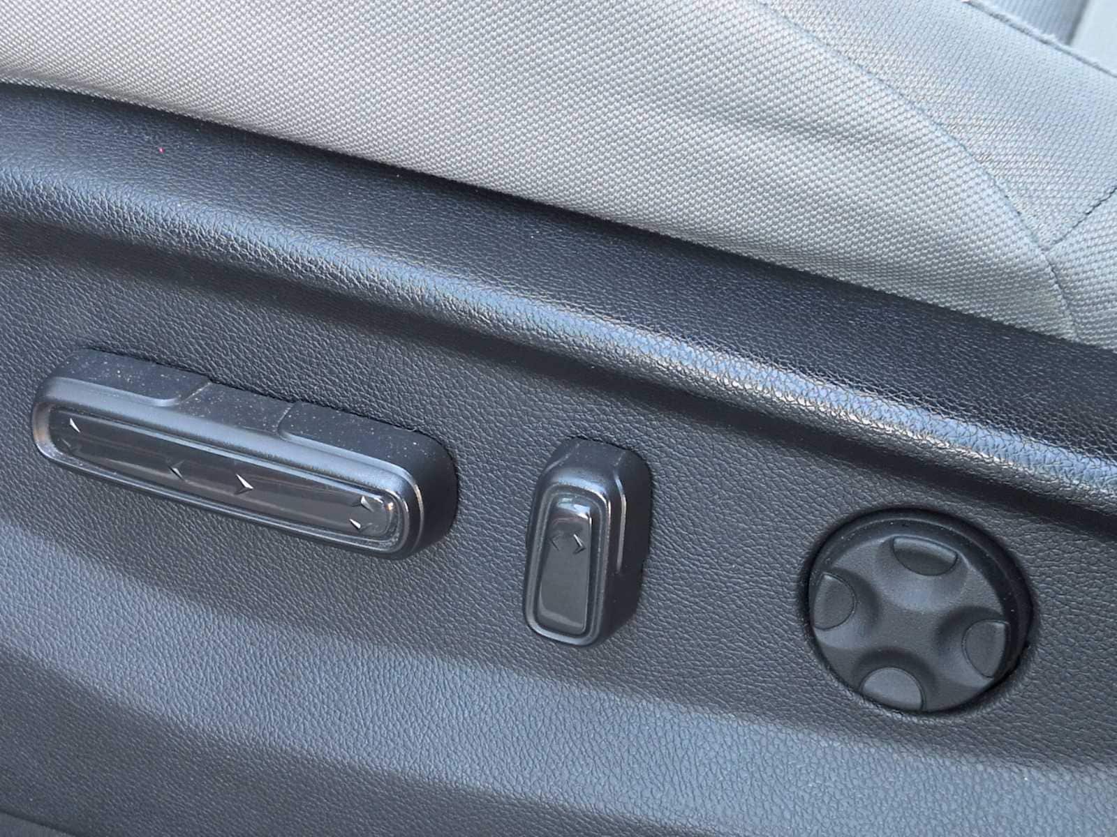 Thumbnail: 2017 Honda CR-V - 17