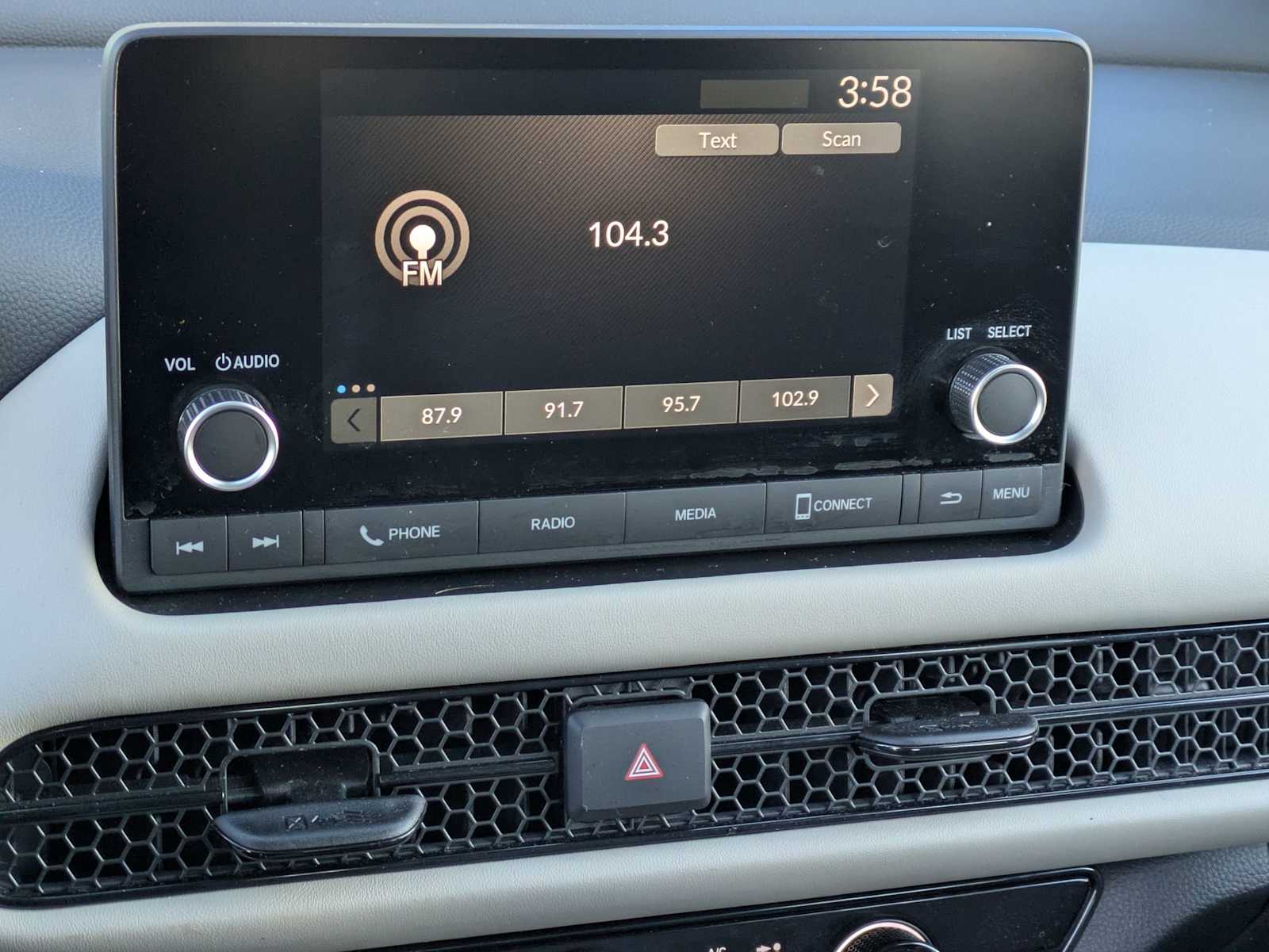 Thumbnail: 2024 Honda HR-V - 24