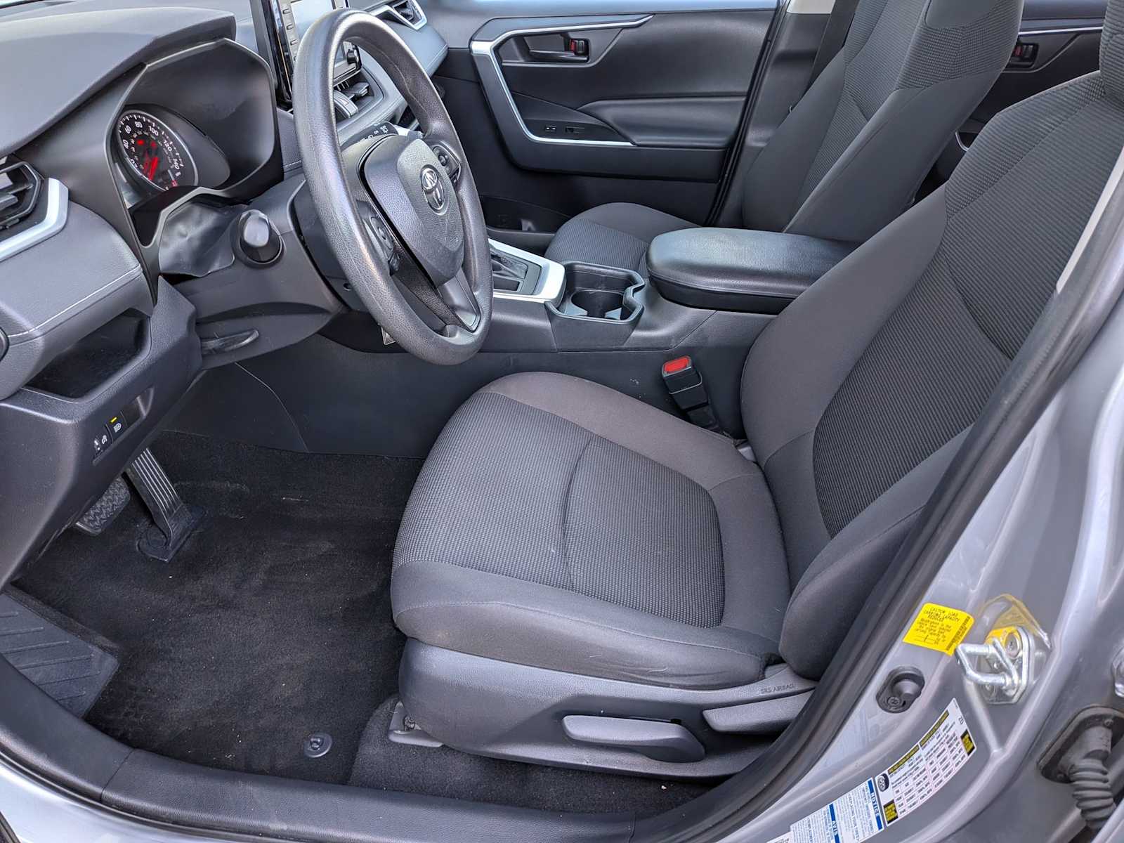 Thumbnail: 2019 Toyota RAV4 - 15