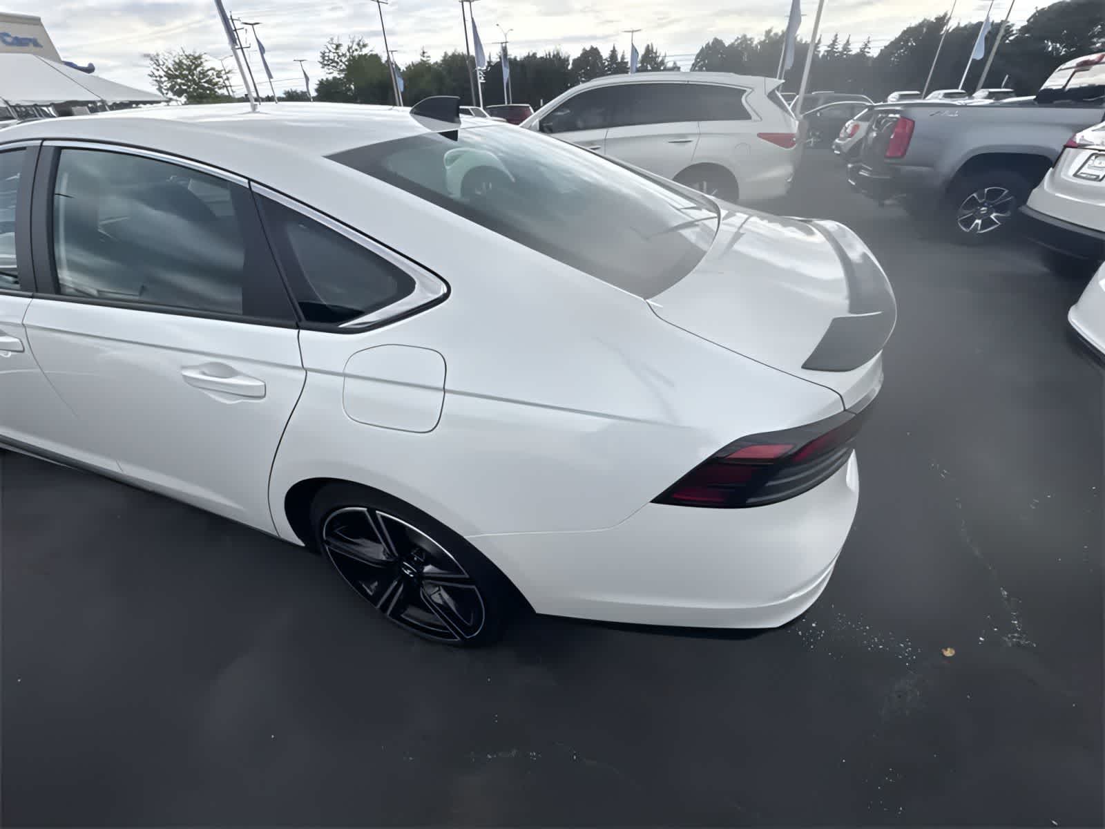 Thumbnail: 2023 Honda Accord - 18