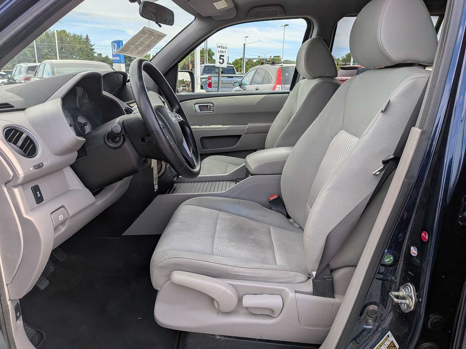Thumbnail: 2015 Honda Pilot - 15