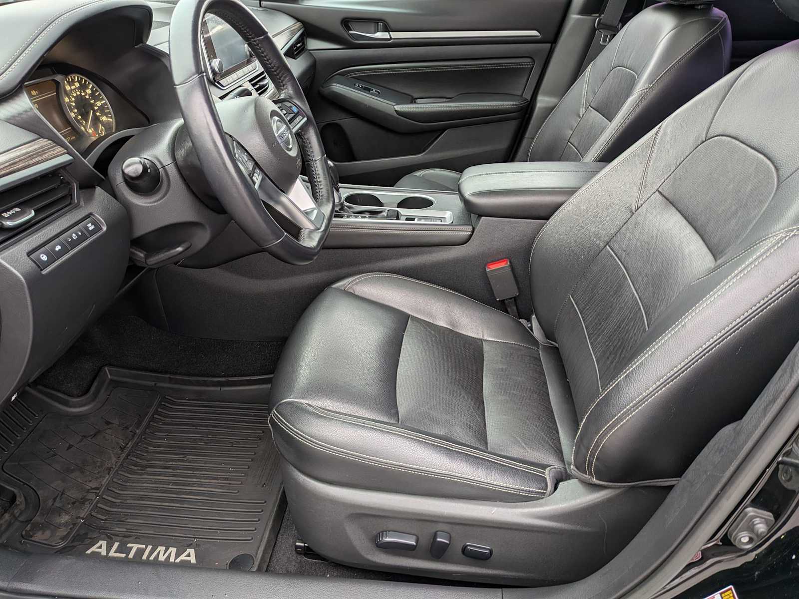 Thumbnail: 2019 Nissan Altima - 15