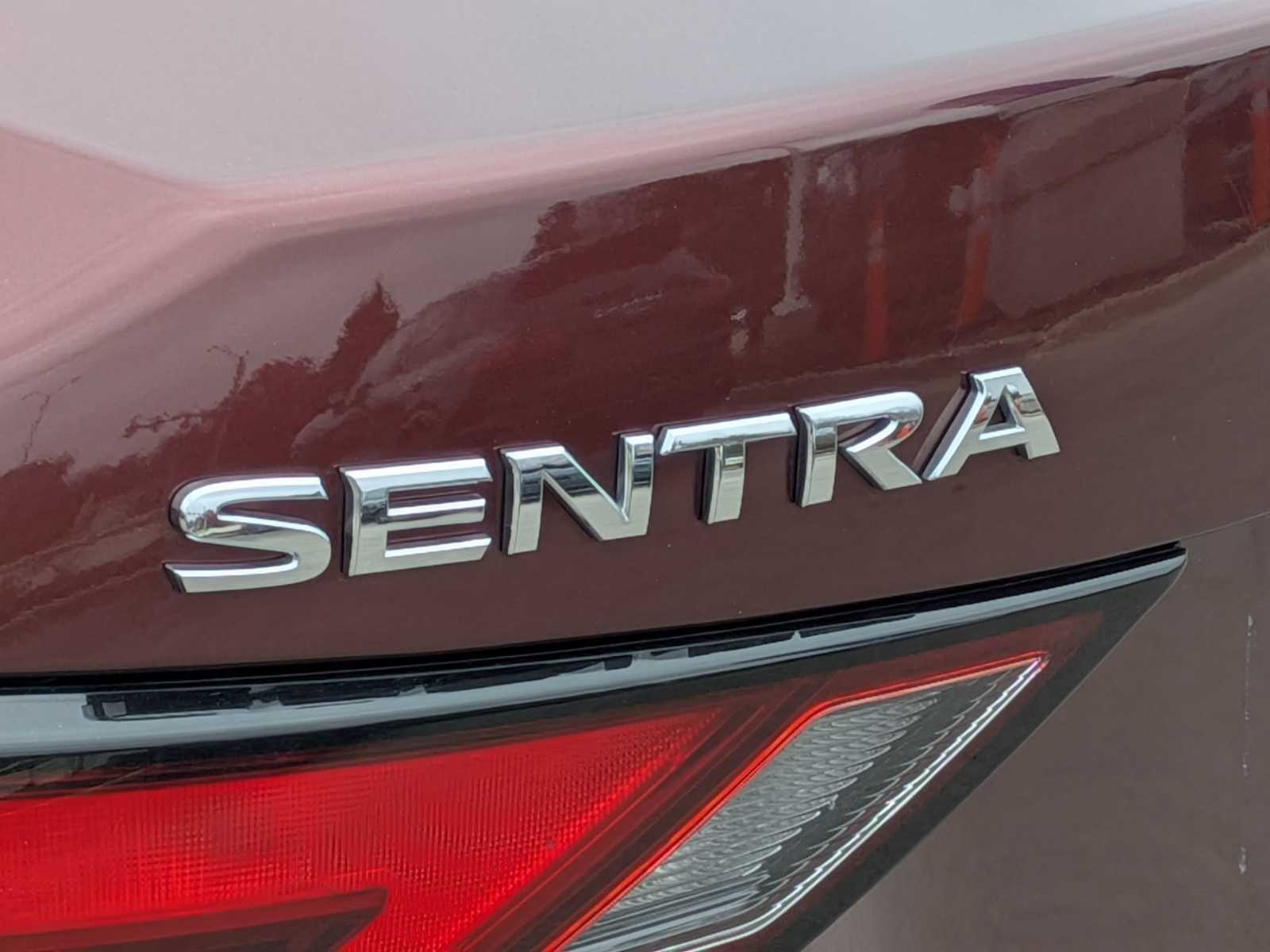 Thumbnail: 2021 Nissan Sentra - 12