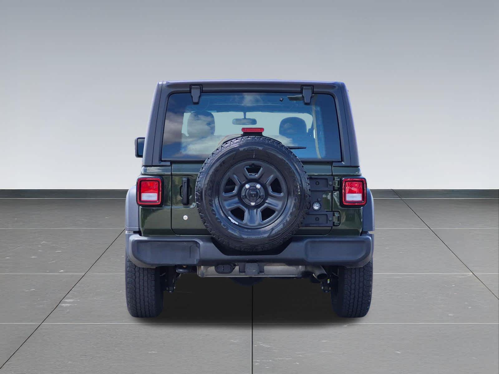 Thumbnail: 2021 Jeep Wrangler - 6