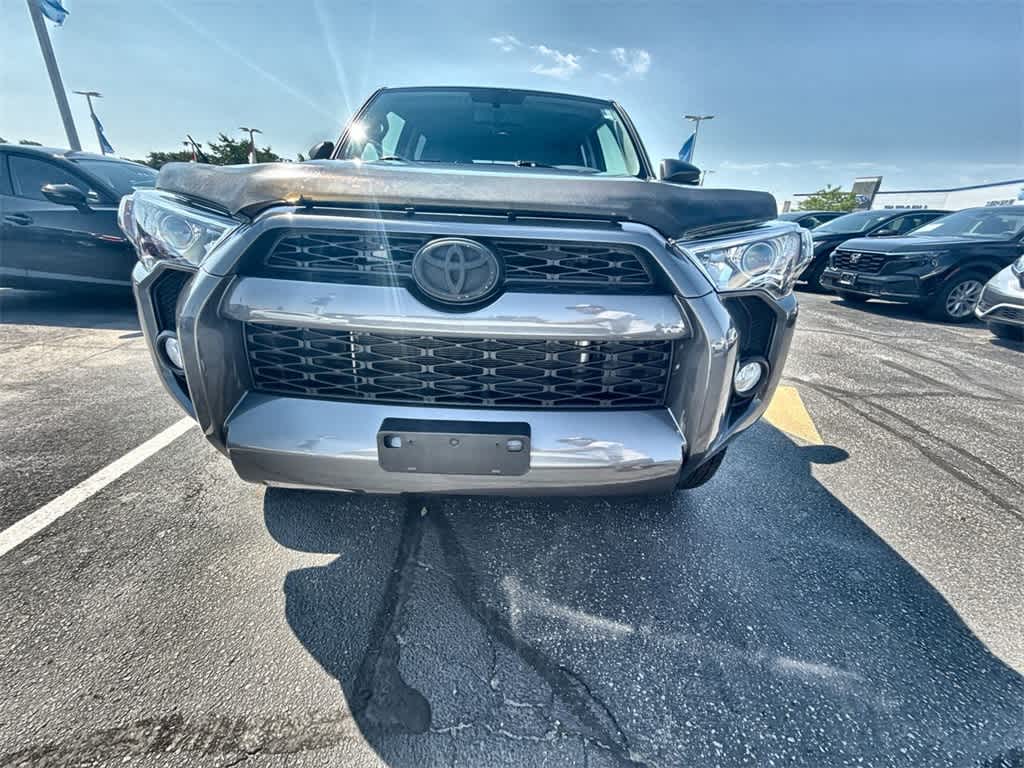 Thumbnail: 2019 Toyota 4Runner - 9