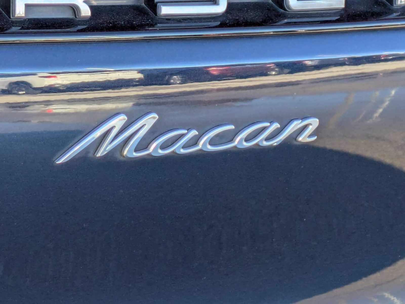 Thumbnail: 2019 Porsche Macan - 12