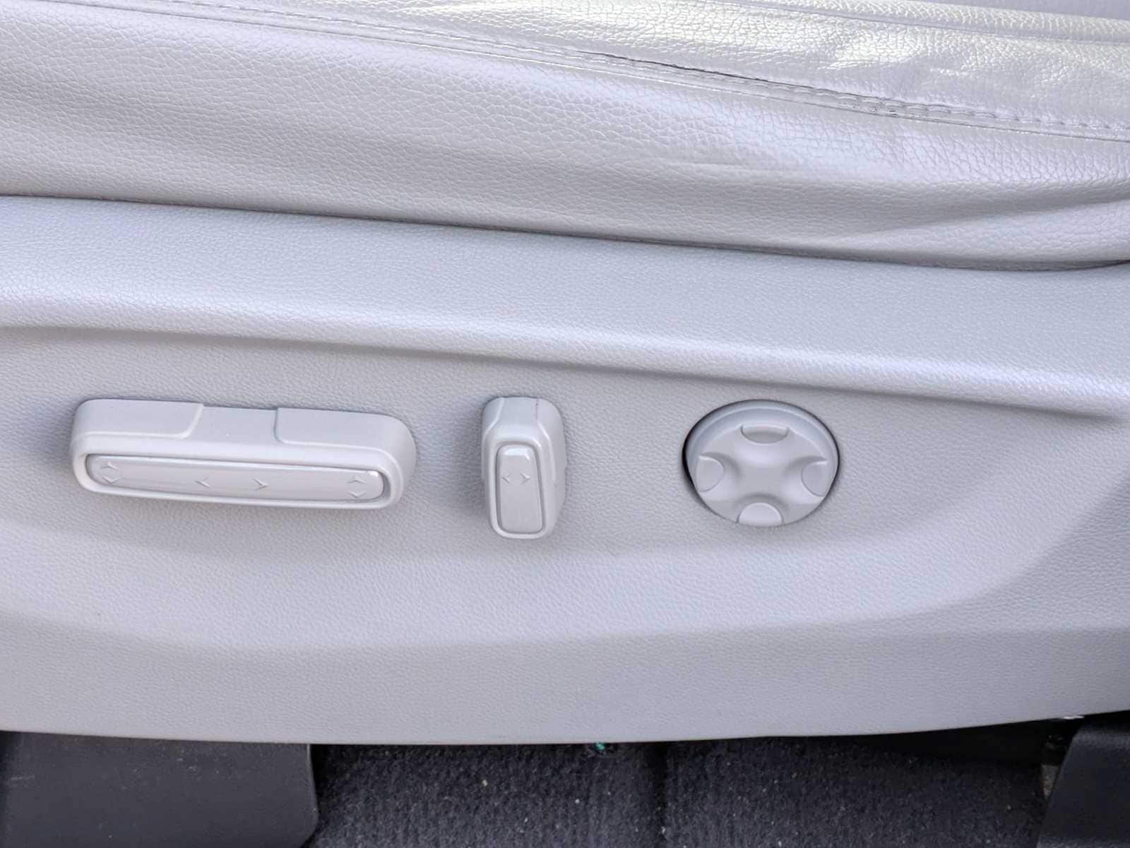 Thumbnail: 2019 Honda Odyssey - 15