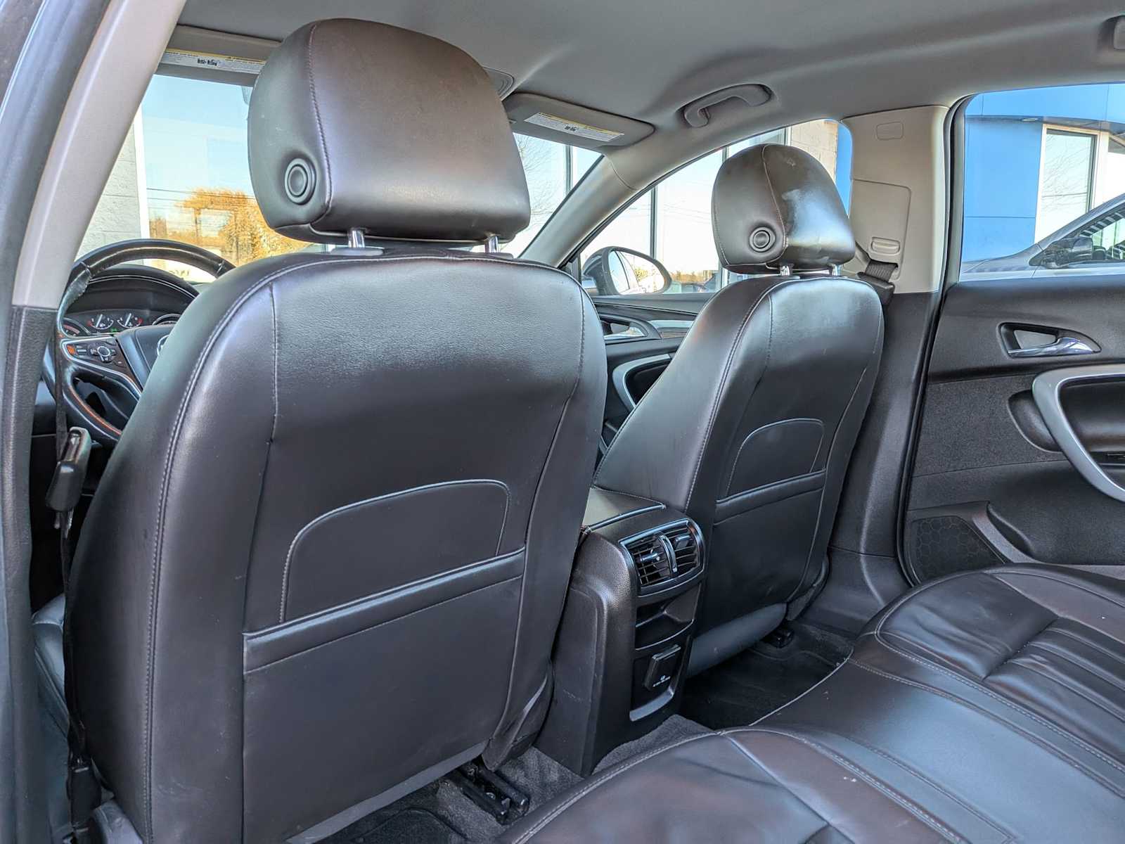 Thumbnail: 2016 Buick Regal - 17