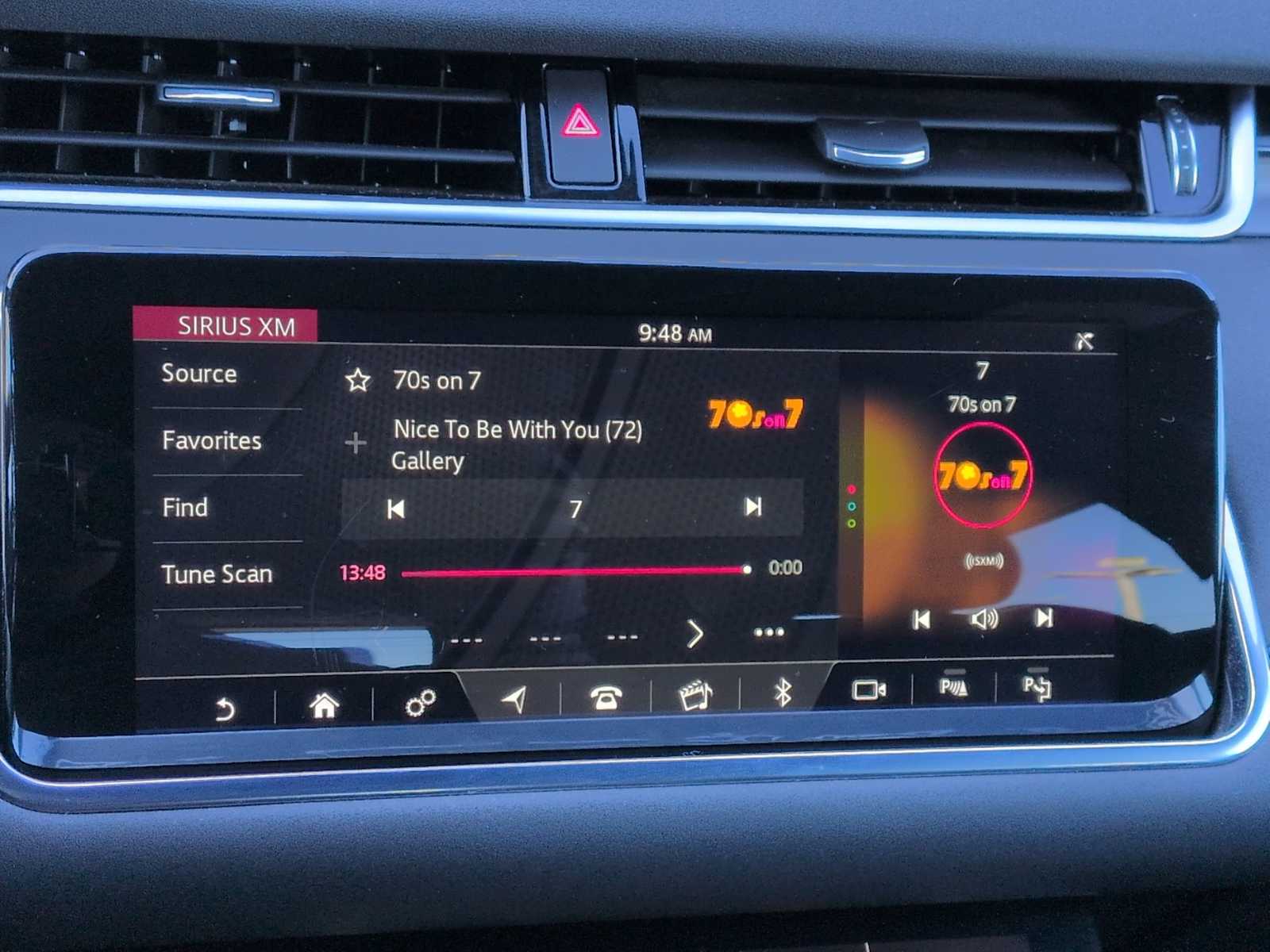 Thumbnail: 2020 Land Rover Range Rover Evoque - 27