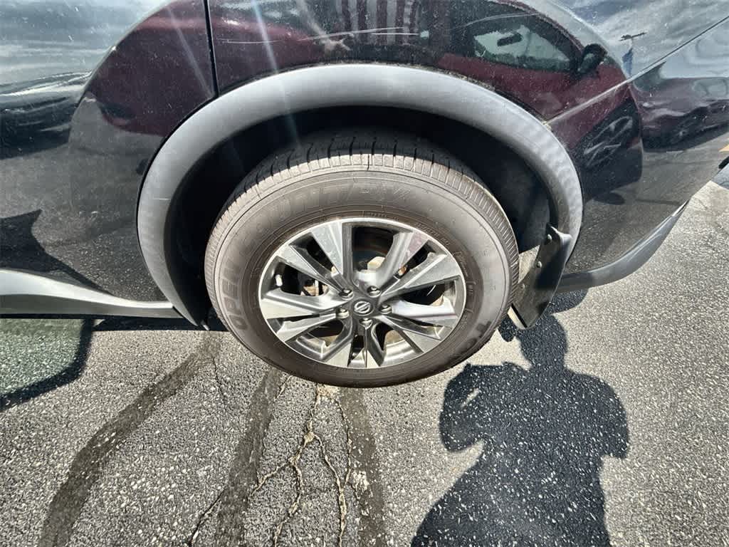 2016 Nissan Murano SV 13