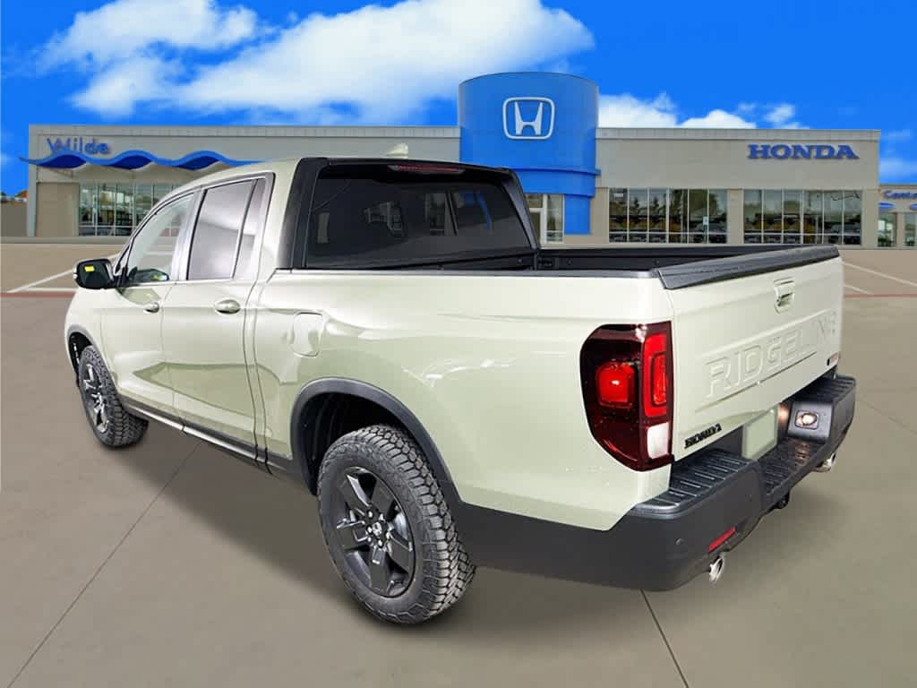 2026 Honda Ridgeline TrailSport photo 2