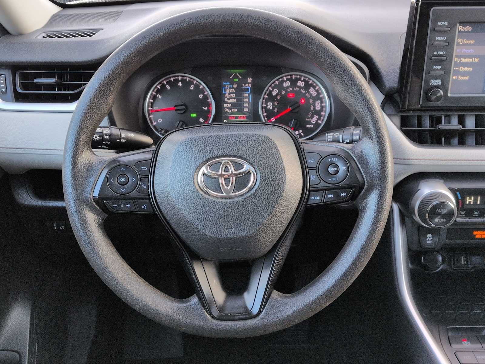 Thumbnail: 2019 Toyota RAV4 - 19