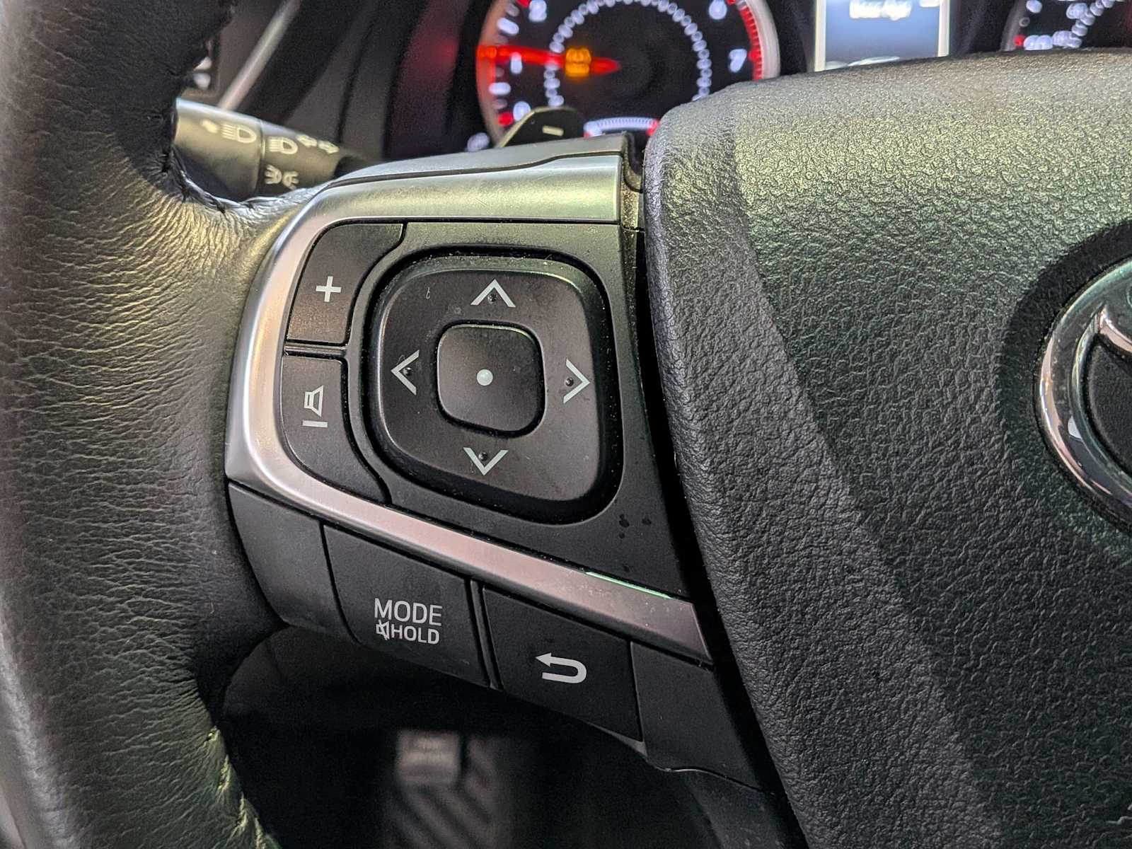 Thumbnail: 2017 Toyota Camry - 22