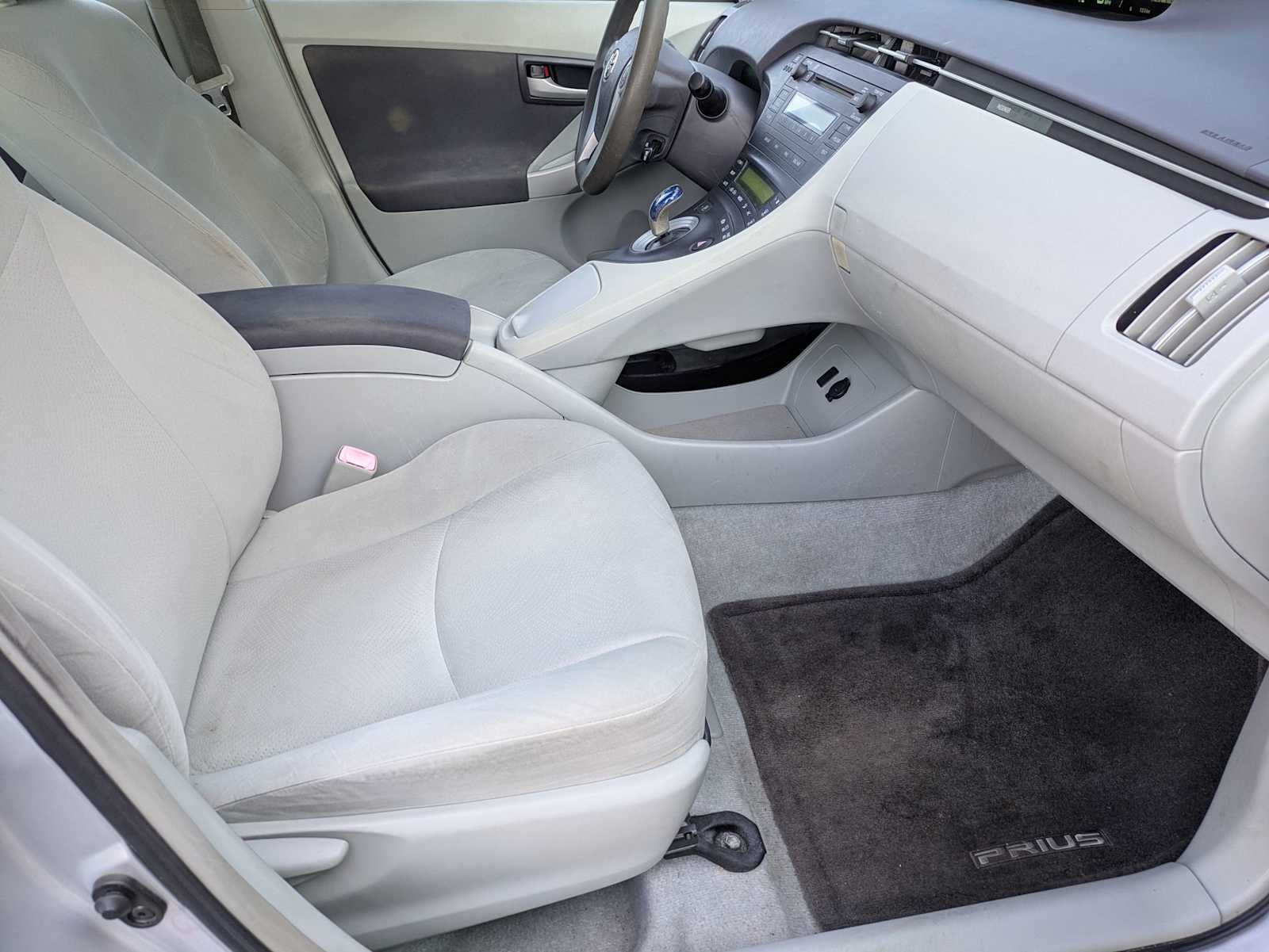 Thumbnail: 2011 Toyota Prius - 19