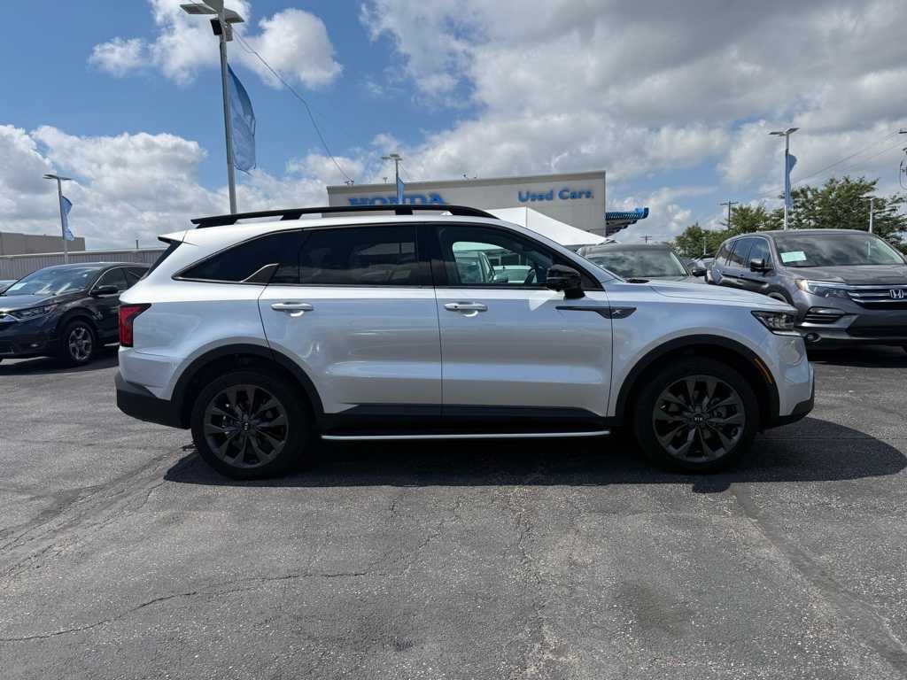 Thumbnail: 2021 Kia Sorento - 2