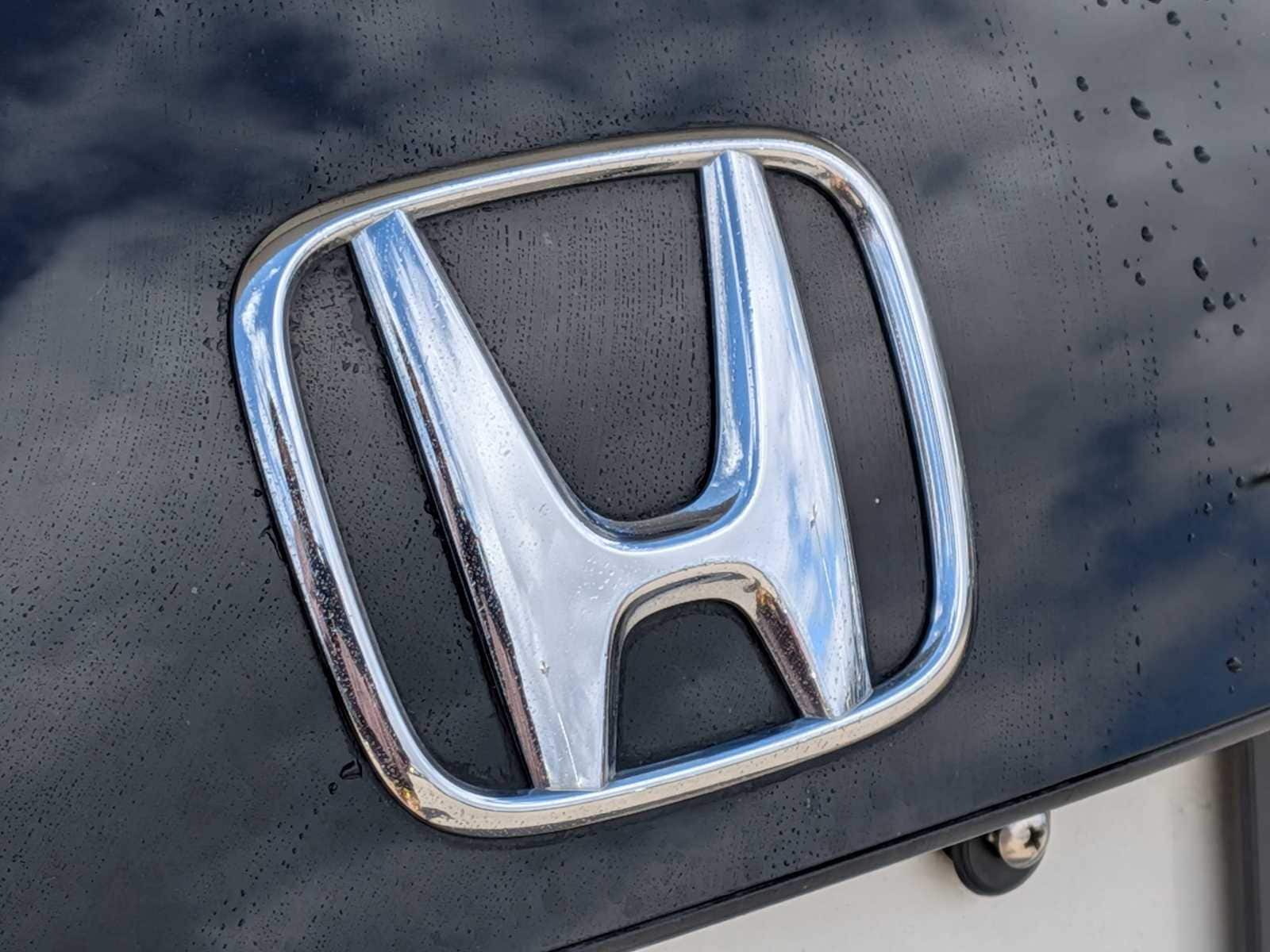 Thumbnail: 2013 Honda Crosstour - 12