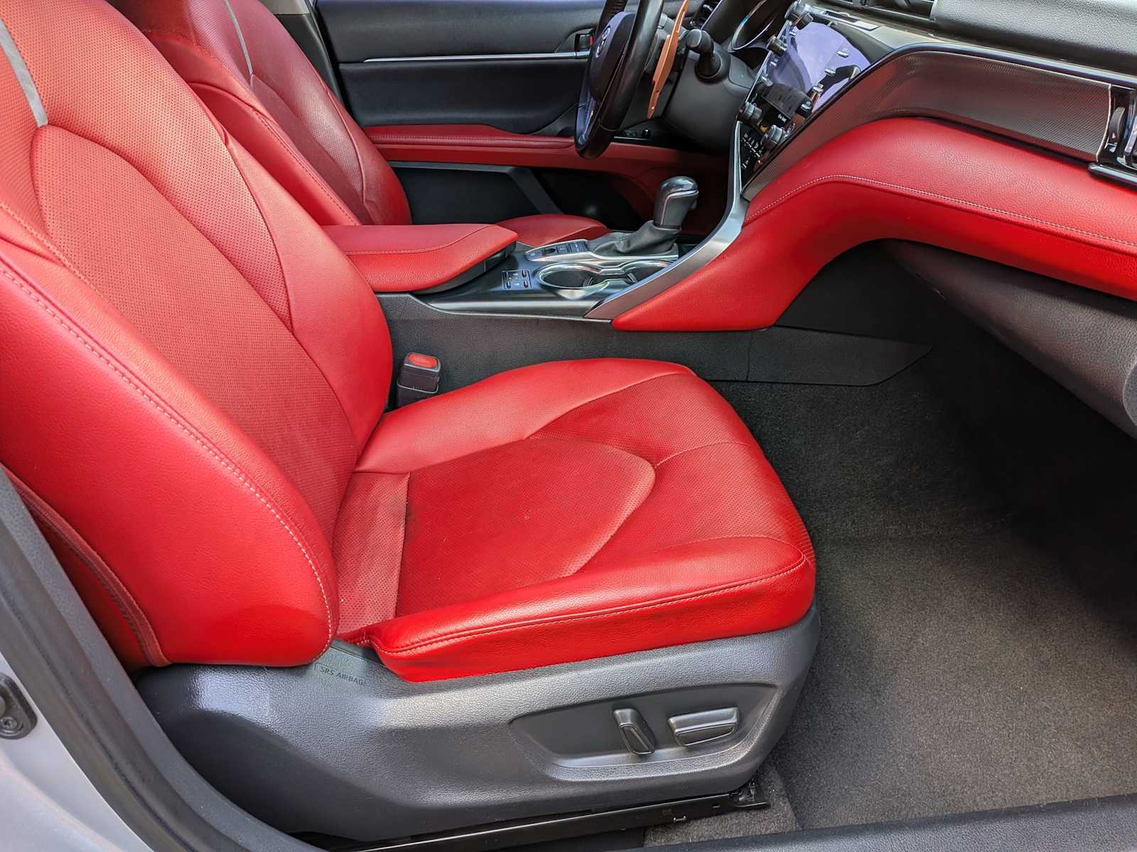 Thumbnail: 2020 Toyota Camry - 19