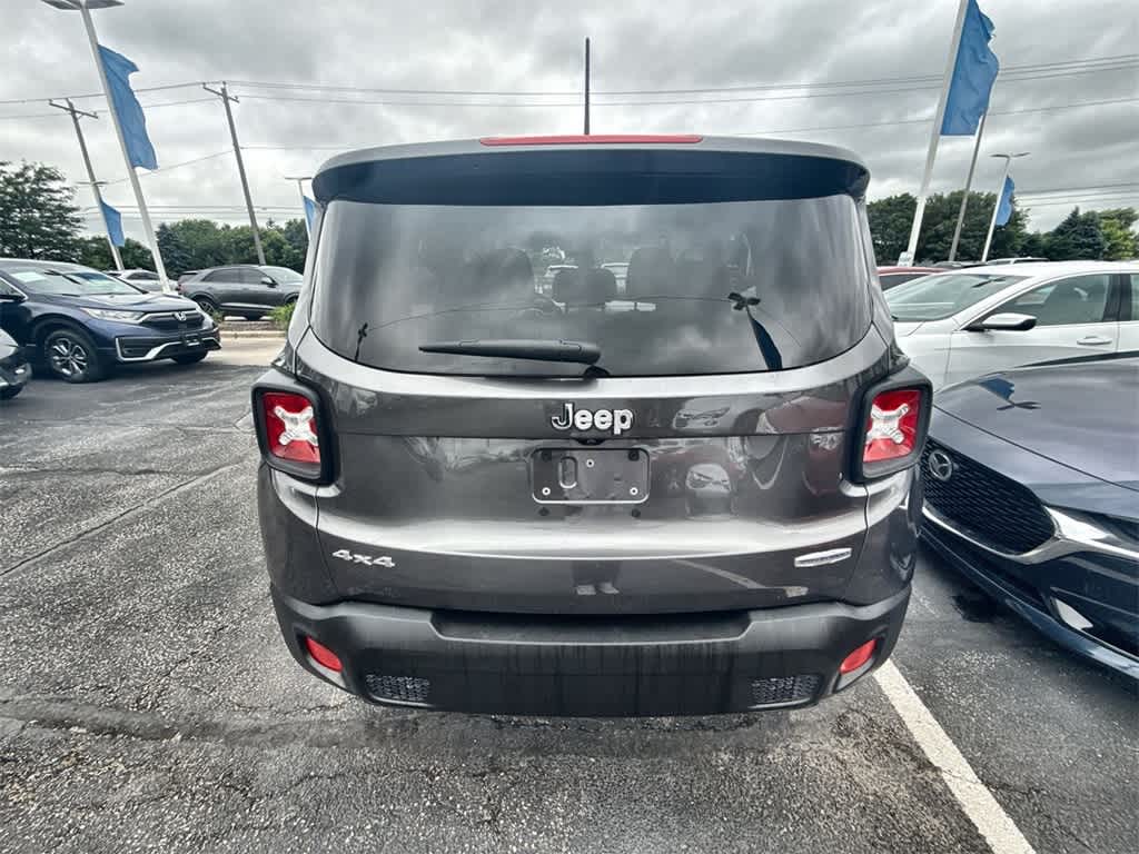 Thumbnail: 2017 Jeep Renegade - 11