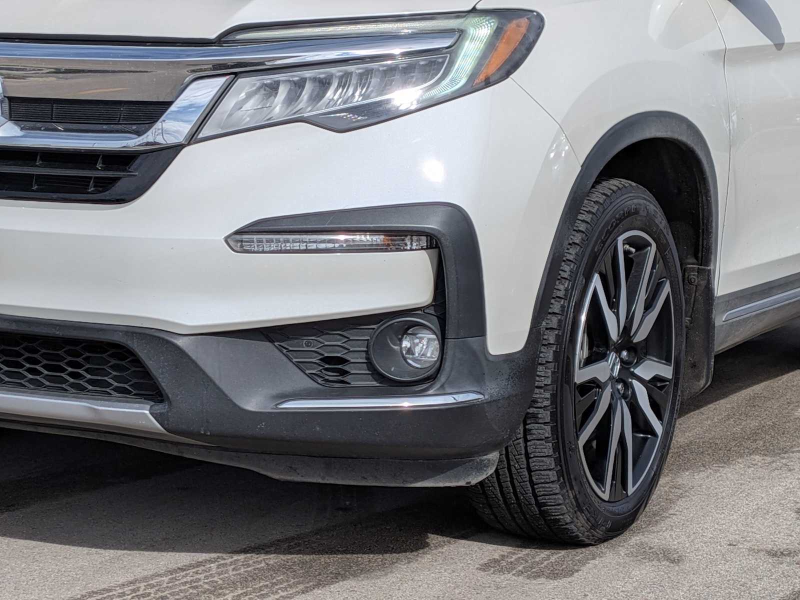 Thumbnail: 2019 Honda Pilot - 10