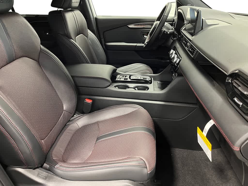 2025 Honda Pilot Black Edition 27