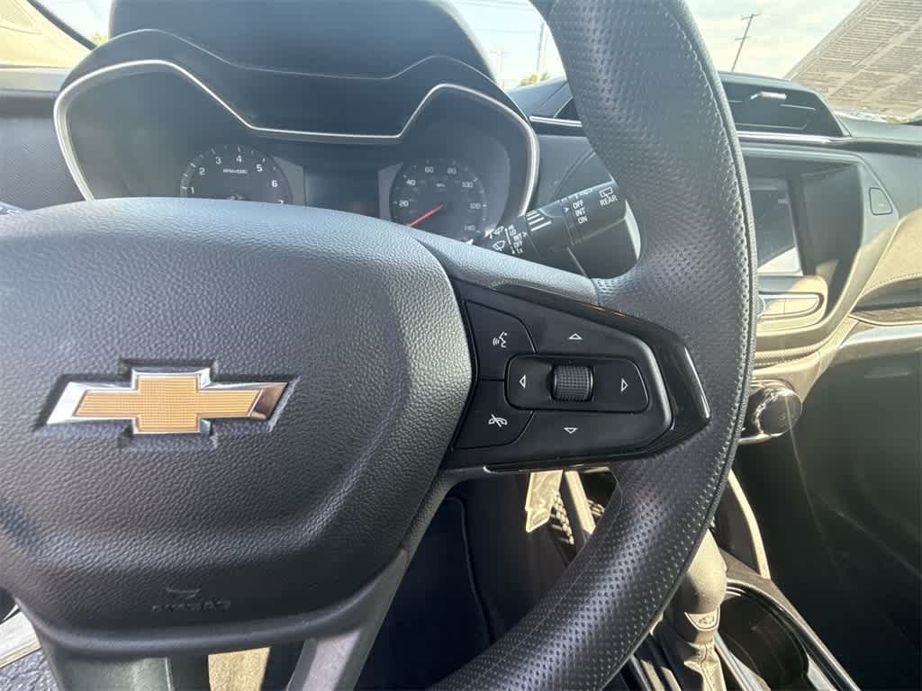 Thumbnail: 2022 Chevrolet TrailBlazer - 23