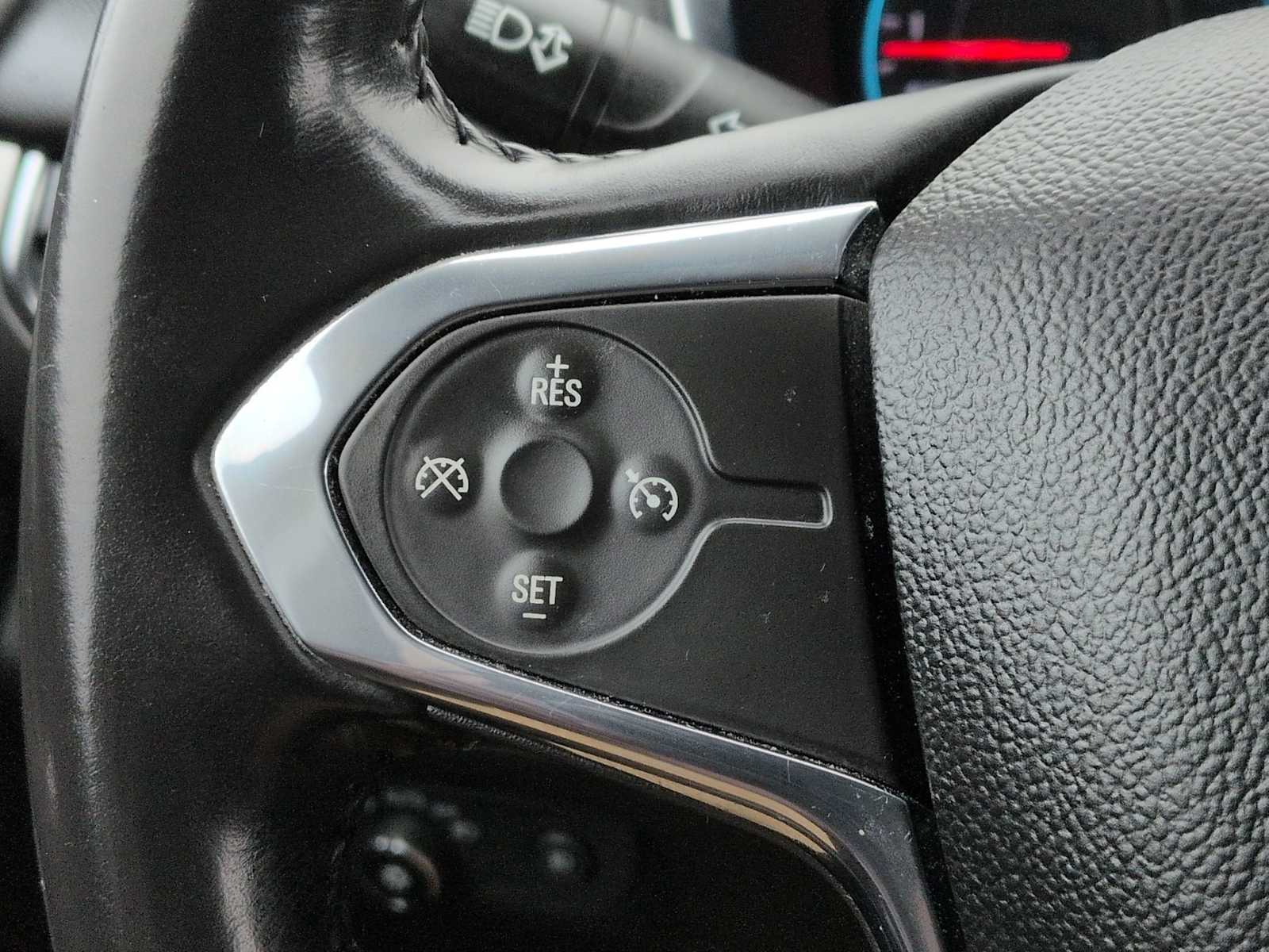 Thumbnail: 2019 Chevrolet Traverse - 23