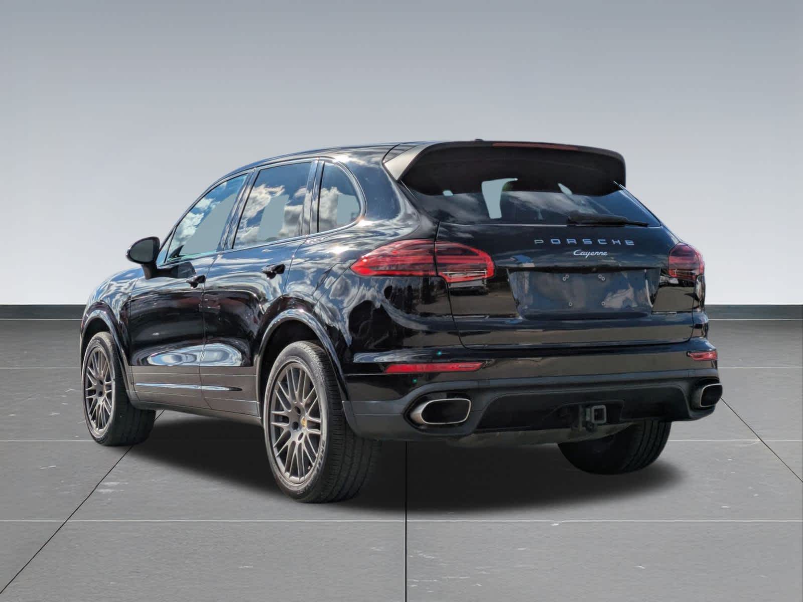 Thumbnail: 2017 Porsche Cayenne - 4