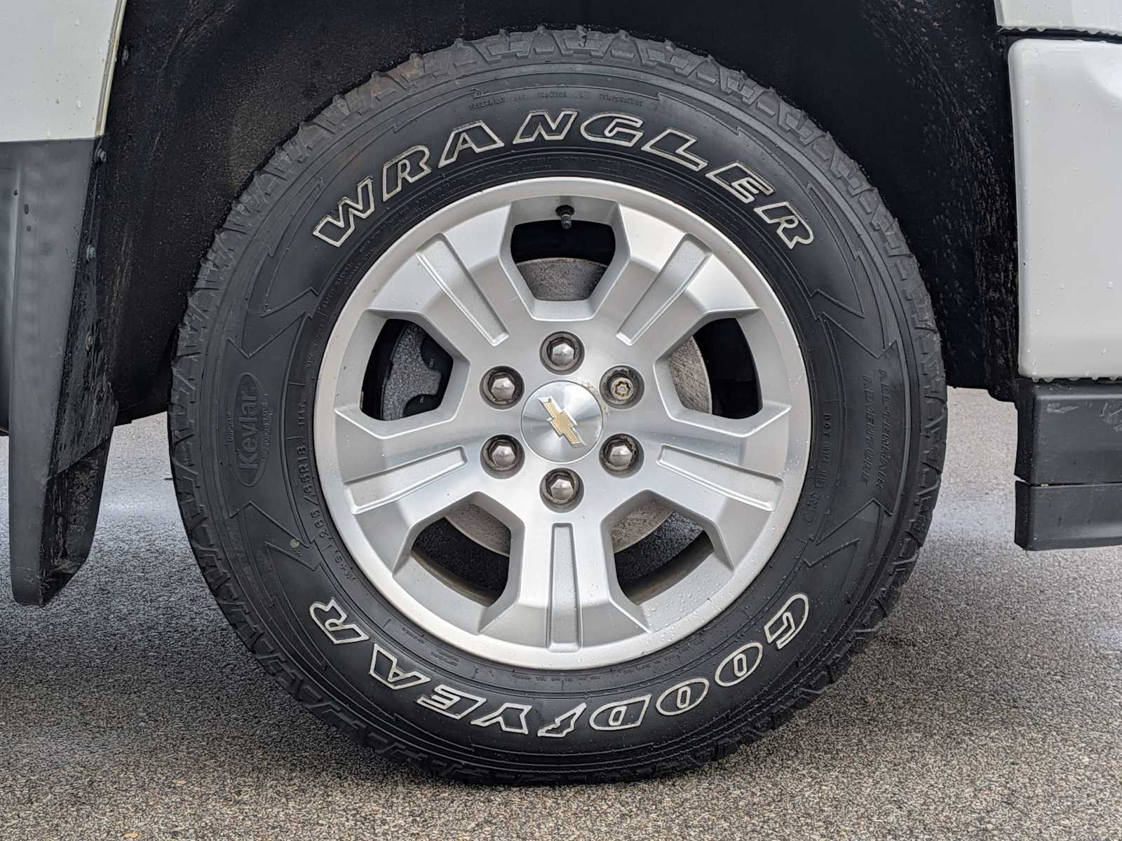 Thumbnail: 2018 Chevrolet Silverado 1500 - 12