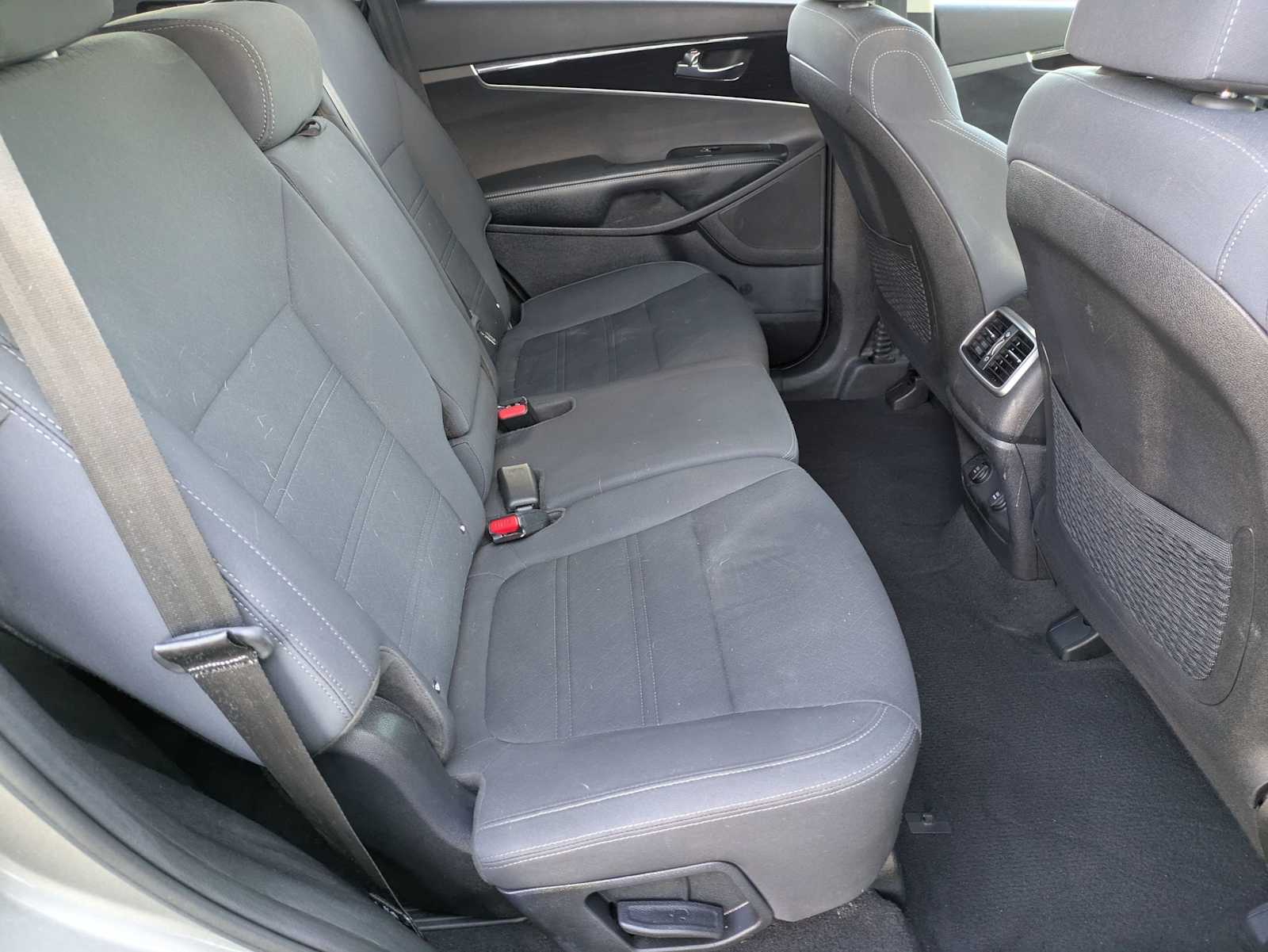 Thumbnail: 2019 Kia Sorento - 18