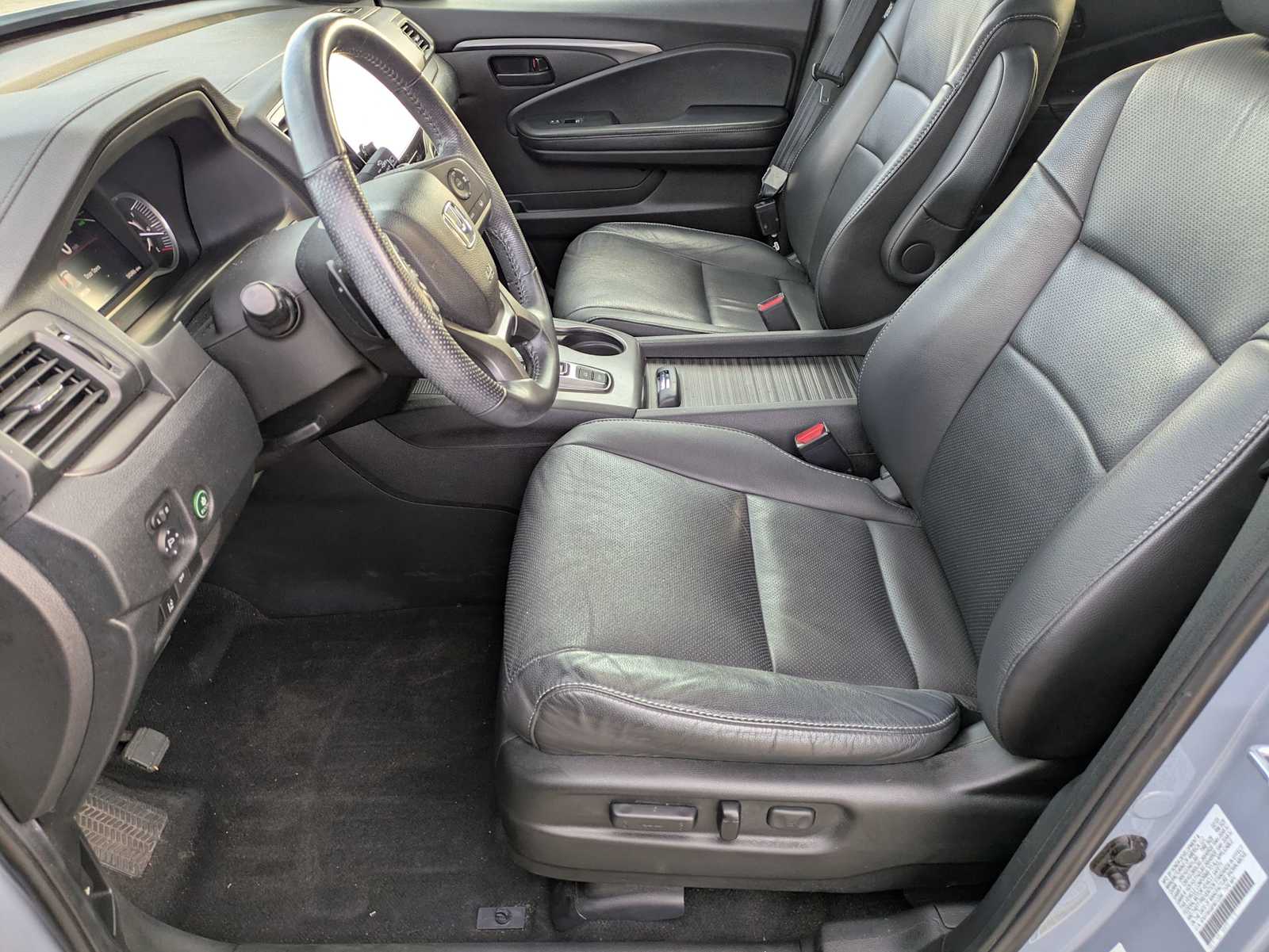 Thumbnail: 2023 Honda Passport - 15