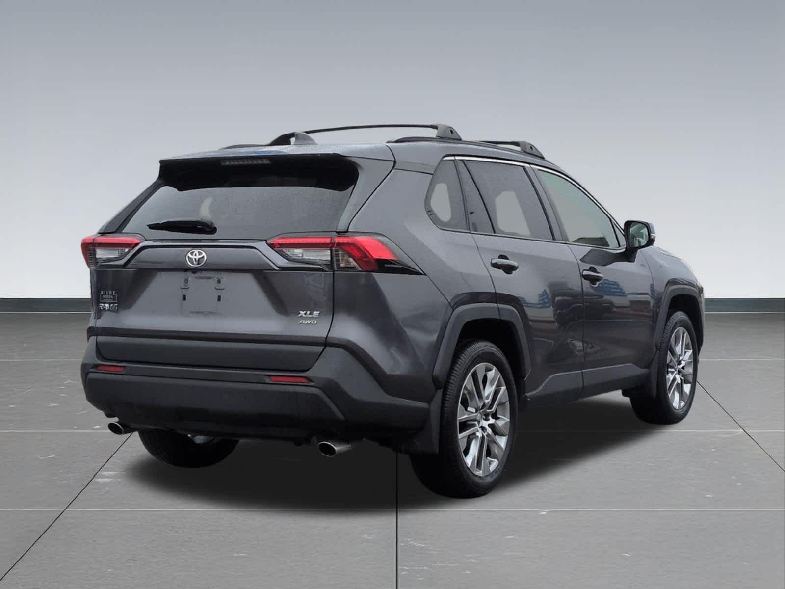 Thumbnail: 2019 Toyota RAV4 - 6
