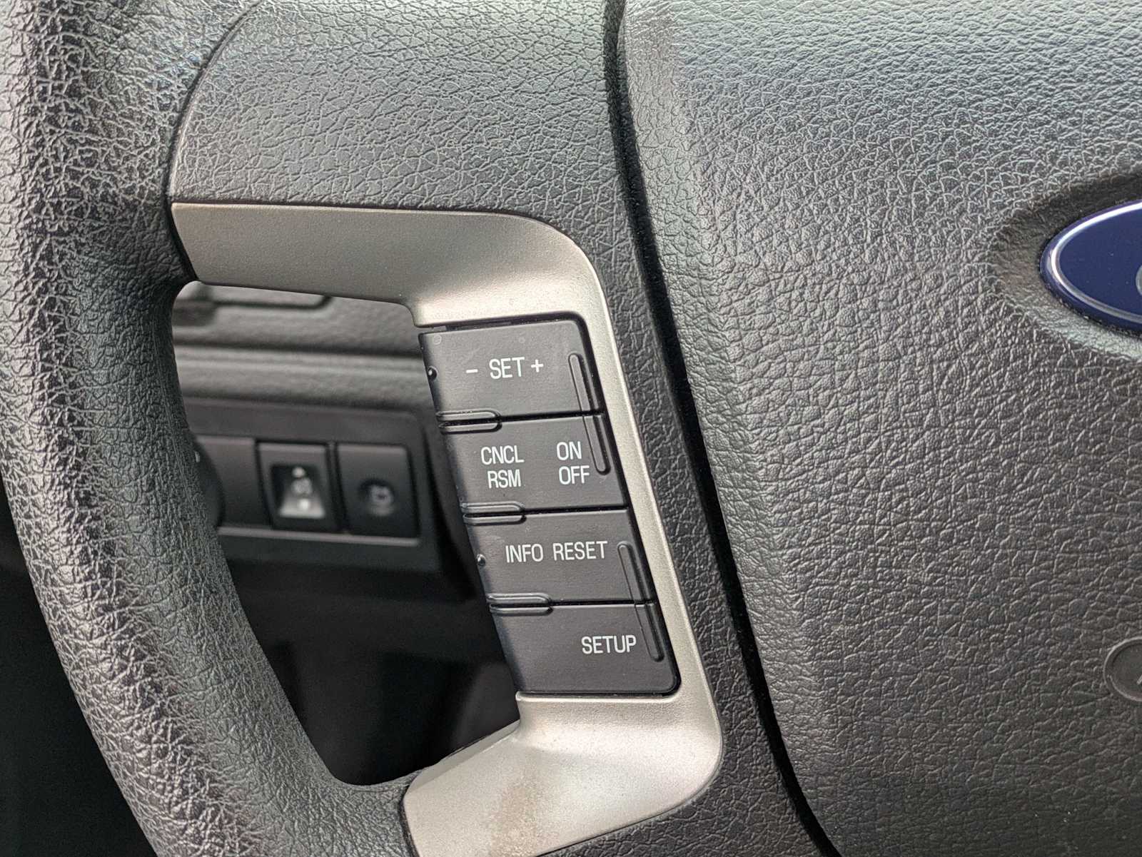 Thumbnail: 2010 Ford Fusion - 20