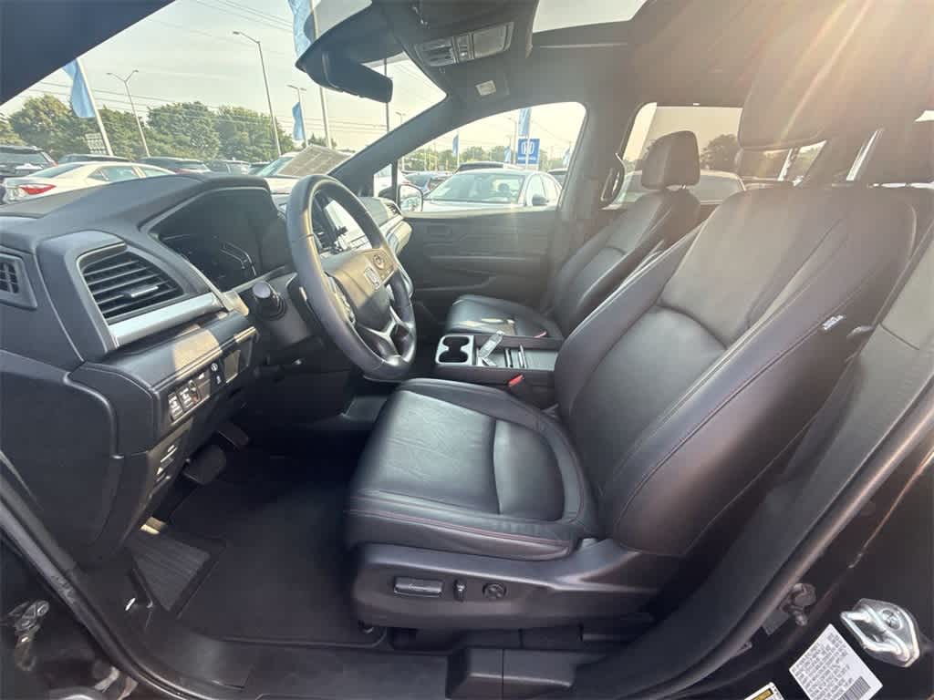 Thumbnail: 2023 Honda Odyssey - 2