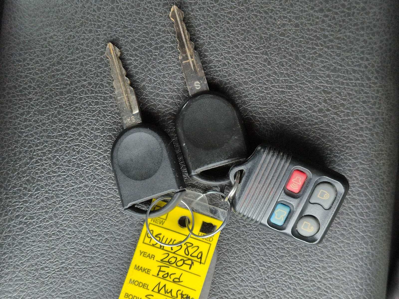 Thumbnail: 2009 Ford Mustang - 29