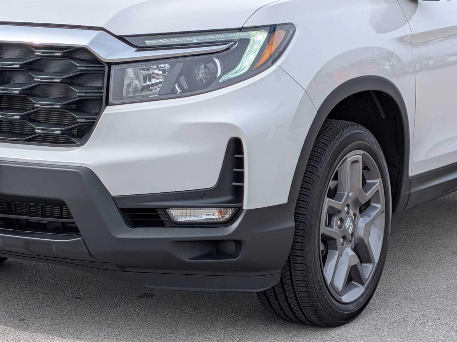 Thumbnail: 2023 Honda Passport - 7