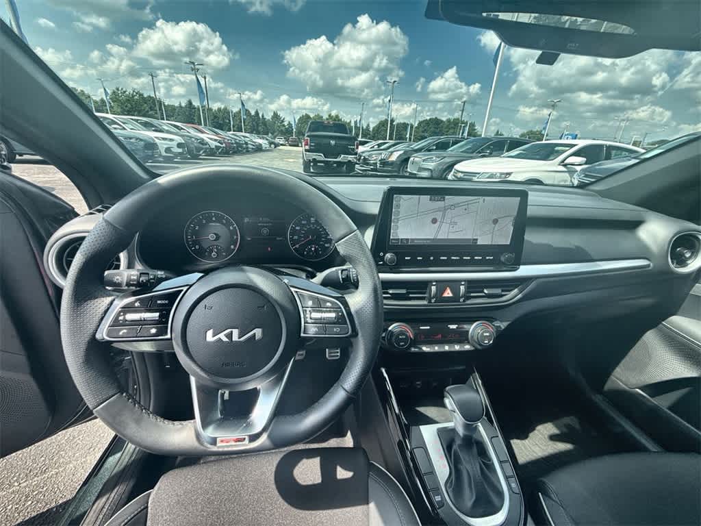 Thumbnail: 2023 Kia Forte - 14