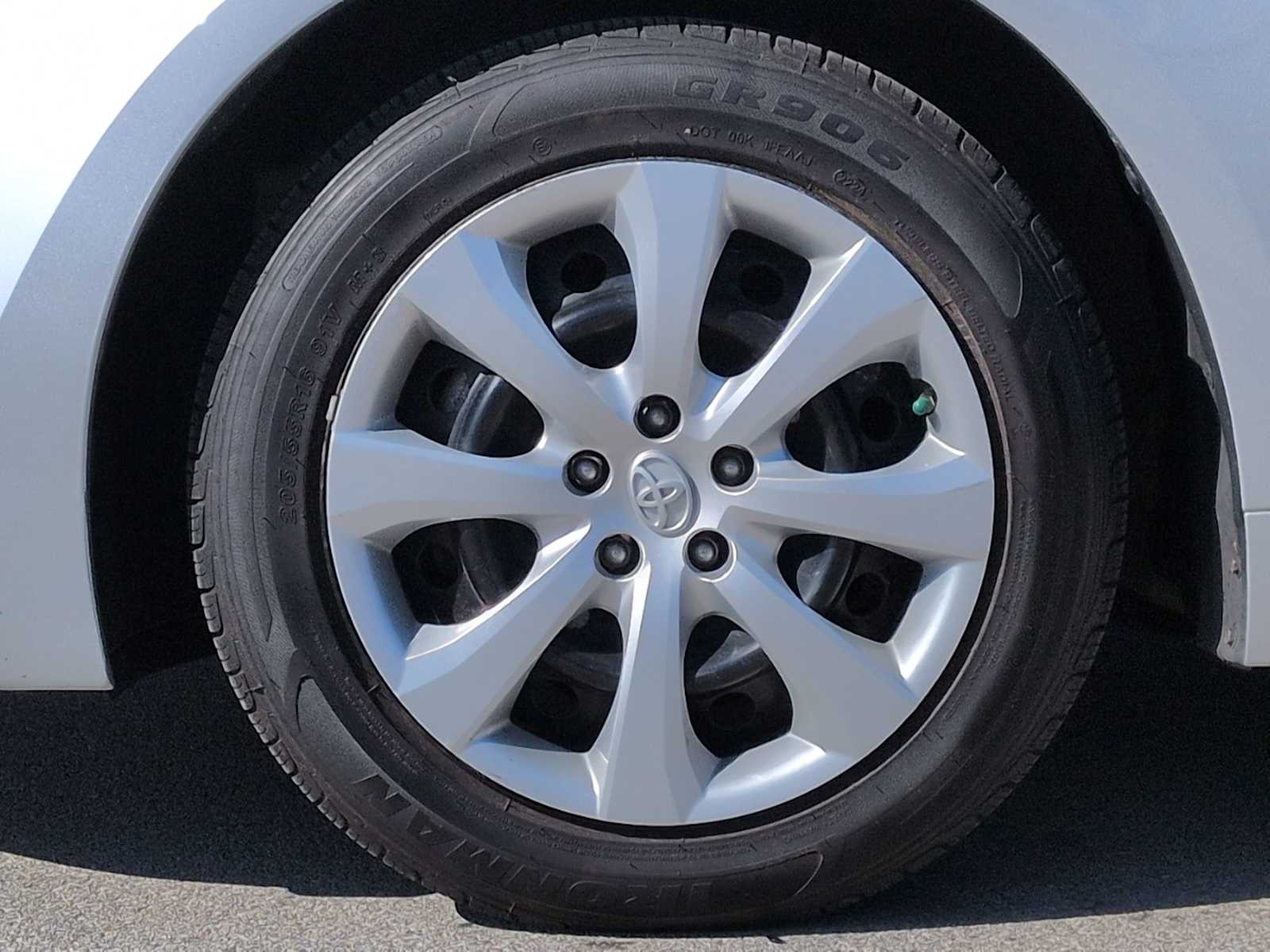 Thumbnail: 2023 Toyota Corolla - 14